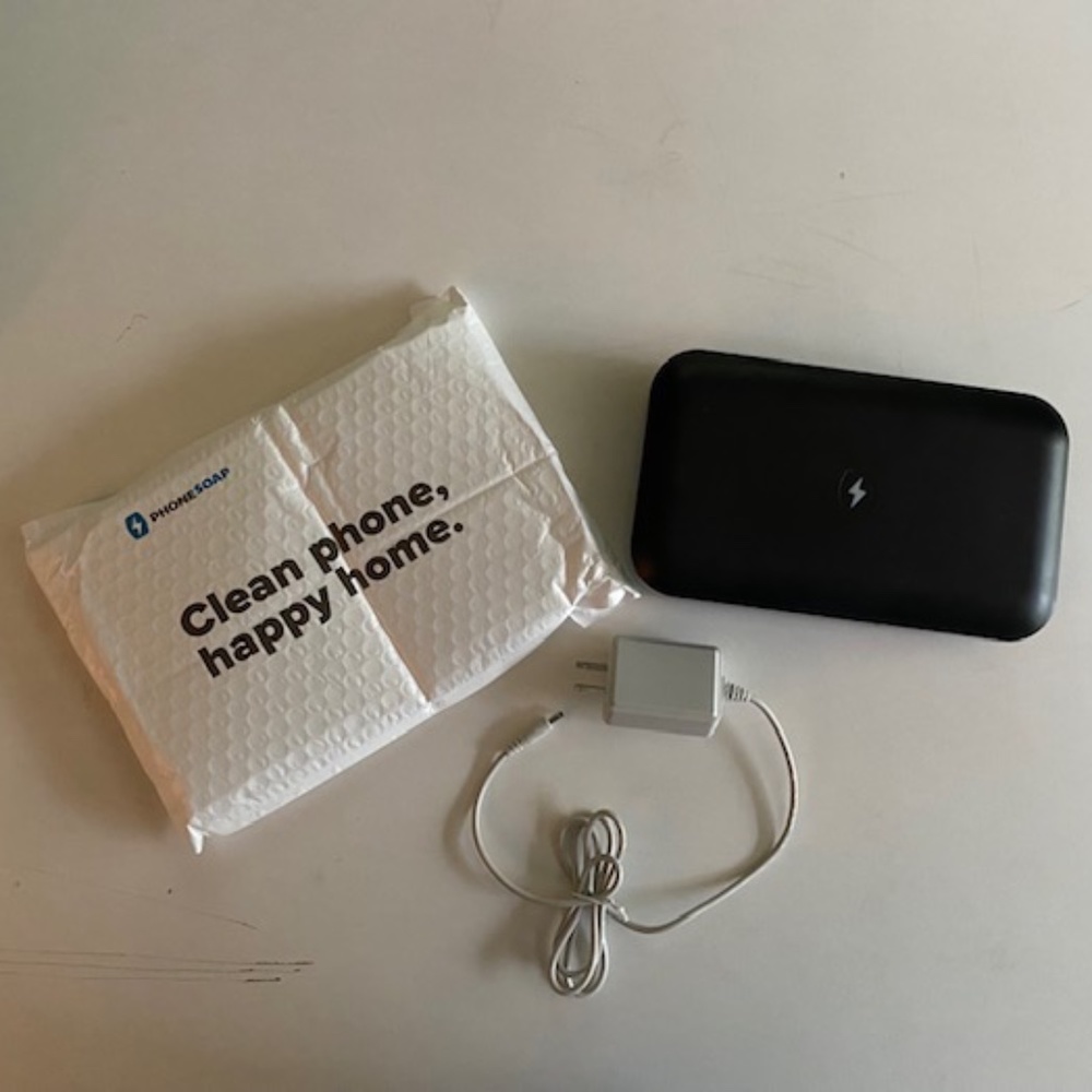 Phone Soap 3 UV-C small gear sanitizer & charger